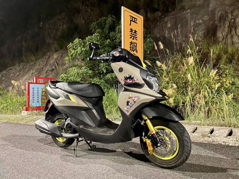 选踏板别老盯着UY125，一万以下的踏板或许更具性价比！