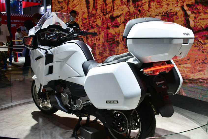 春风1250trg国产最大排量摩托车国宾车队最新车型