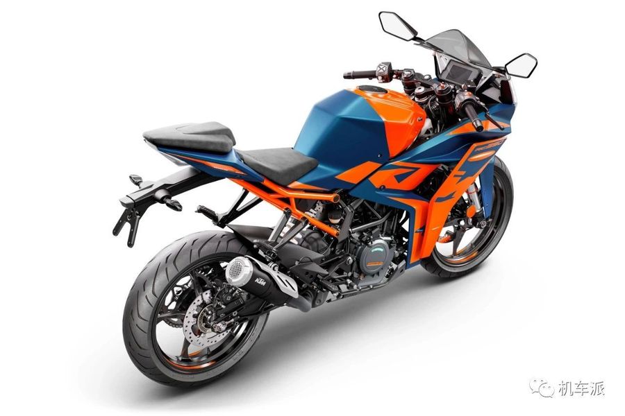 ktm390老款改新款,老款ktm390改前脸 油箱增大车身更轻新款ktm小钢炮rc390迎来大改款
