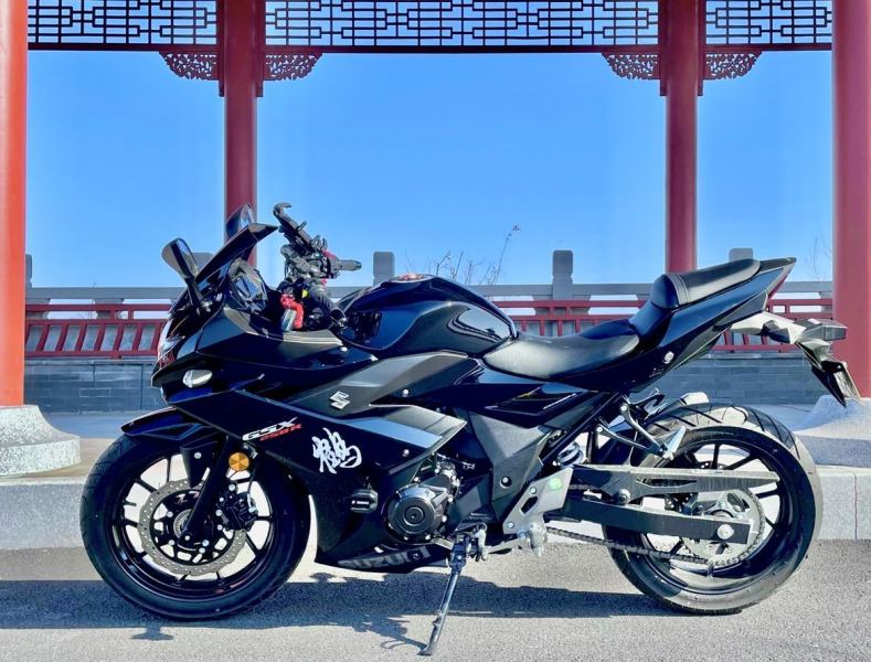 豪爵铃木gsx250r一个月骑行感受