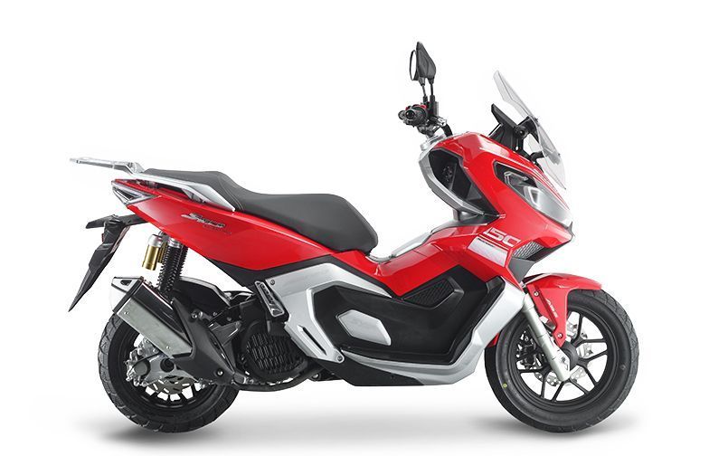 布雷斯通极宙adv150对比三业赛博adv150