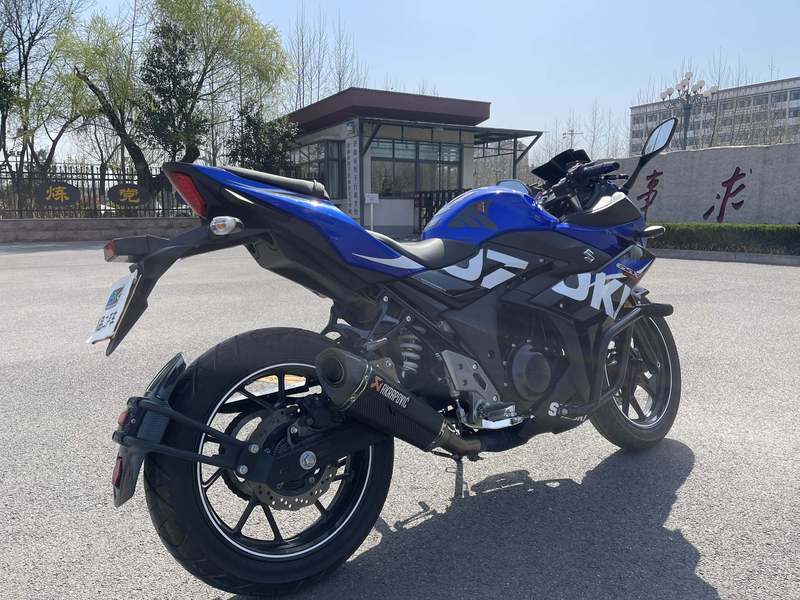 二手豪爵铃木gsx250r