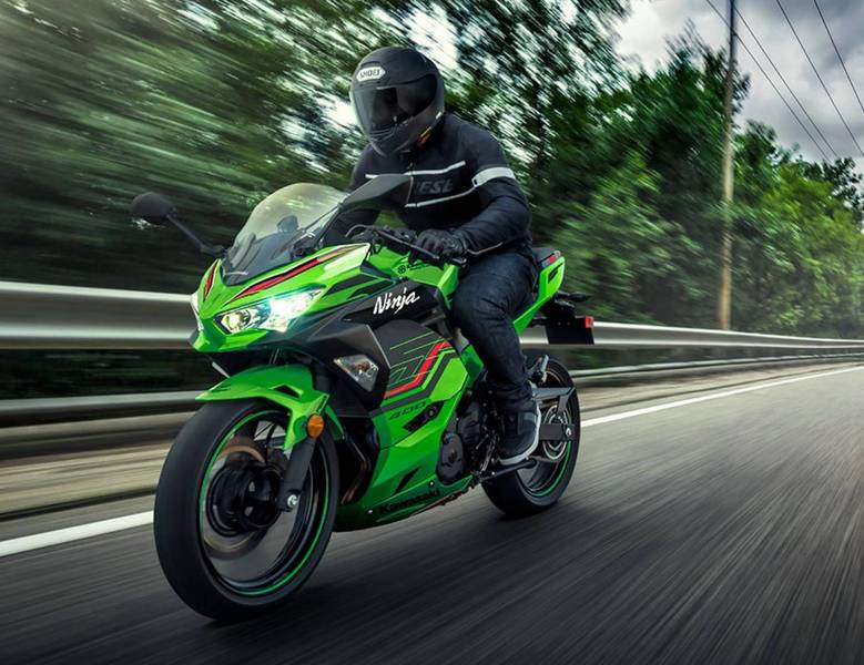 掌握街头巷尾的忍者精神：2024款川崎NINJA 400深度体验,摩托范