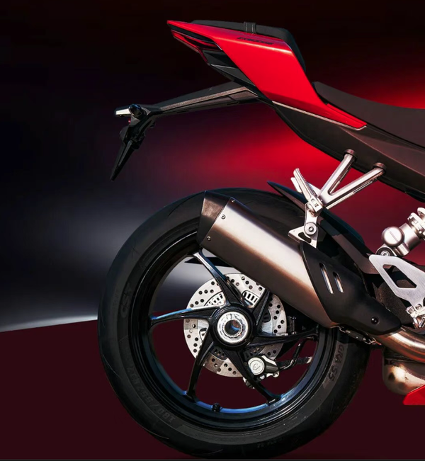 ZXMOTO 500RR单摇臂3万3，四缸声浪直接封神，同级没人能打！