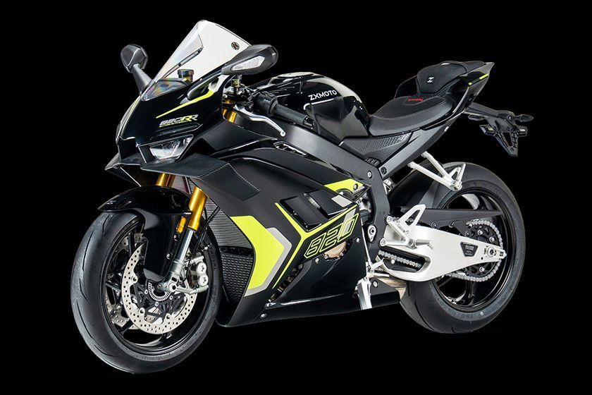 深度解析】ZXMOTO 820RR：4万价位性能猛兽？三缸135匹+全可调悬挂
