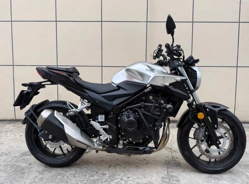 抄底本田CB400F？1 万公里真实体验，别被价格冲昏头
