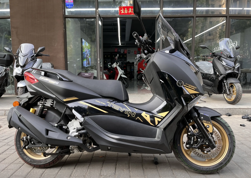 15980元，黑金版更帅！天鹰TX250F升级了哪些？和老款有什么区别！,摩托范