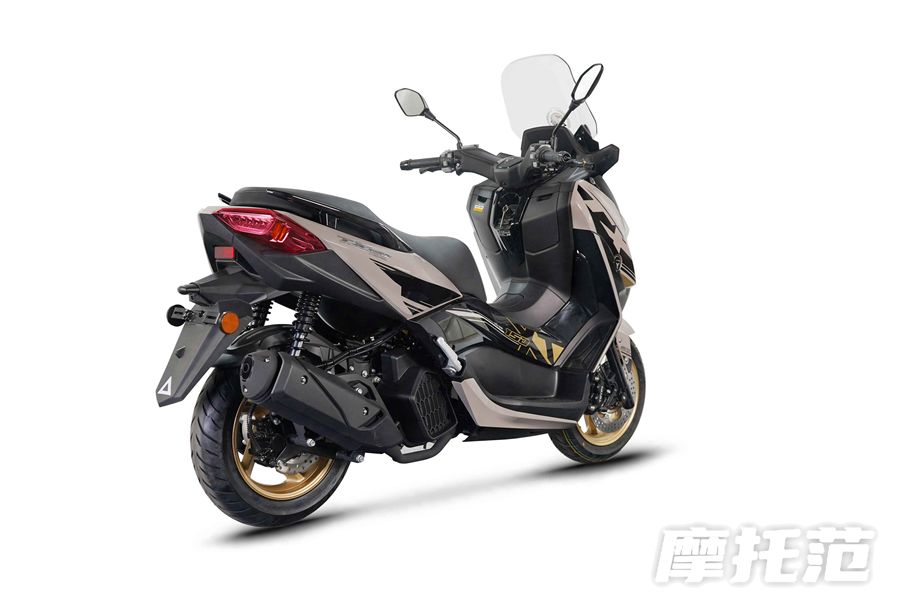13980元起！2026款天鹰TX250F双版本上市：250的踏板搭载弯道ABS？,摩托范
