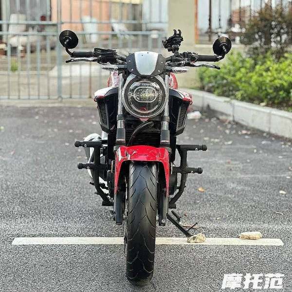 CB400F 低走行 2.3万入手本田CB400F，万公里骑行复盘：务实通勤之选，短板不容忽视