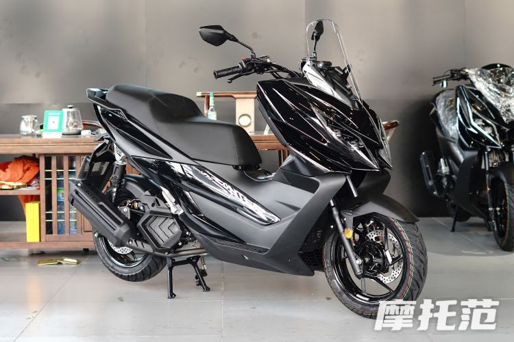 超低175改 110kg轻量化车身+ABS+TCS！升仕175V，新手代步首选踏板