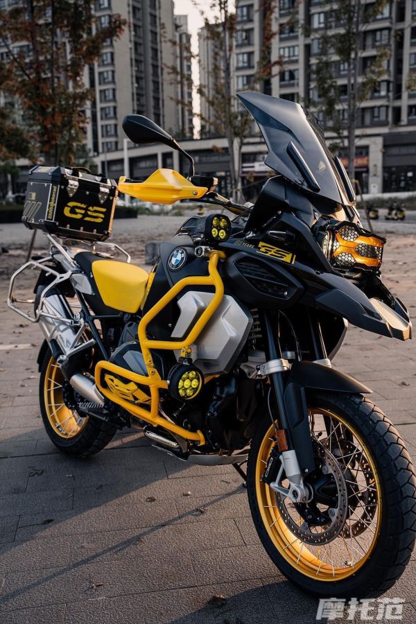 后陀 适用川崎ZX-6R 636 19-20-21-22-23-24-25年前后皮座前后坐垫