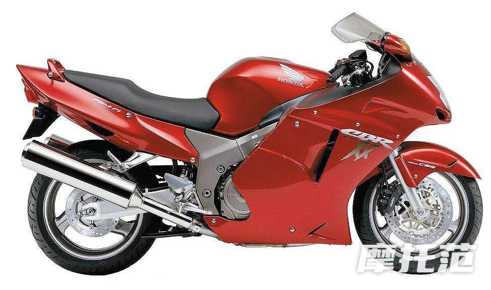 最速机车排行榜top7一代神车 "黑鸟"本田cbr1100xx 极速 320km/h