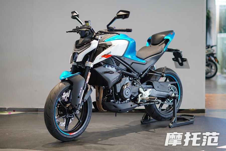 街道穿梭机，春风450NK正式上市，售价27880元！