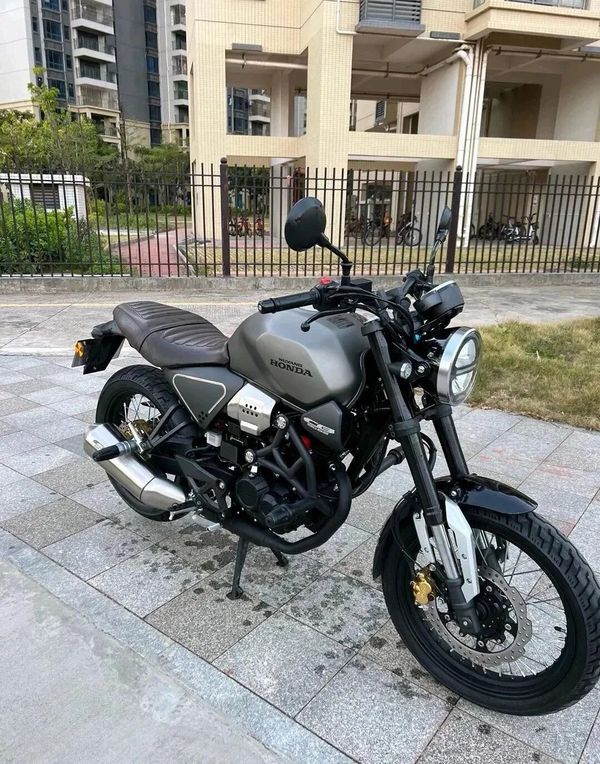 五羊本田鸷道cb190ss