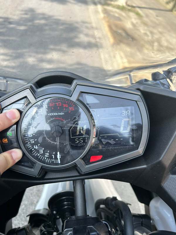 ninja400仪表盘什么都调不了,有没有朋友懂的啊