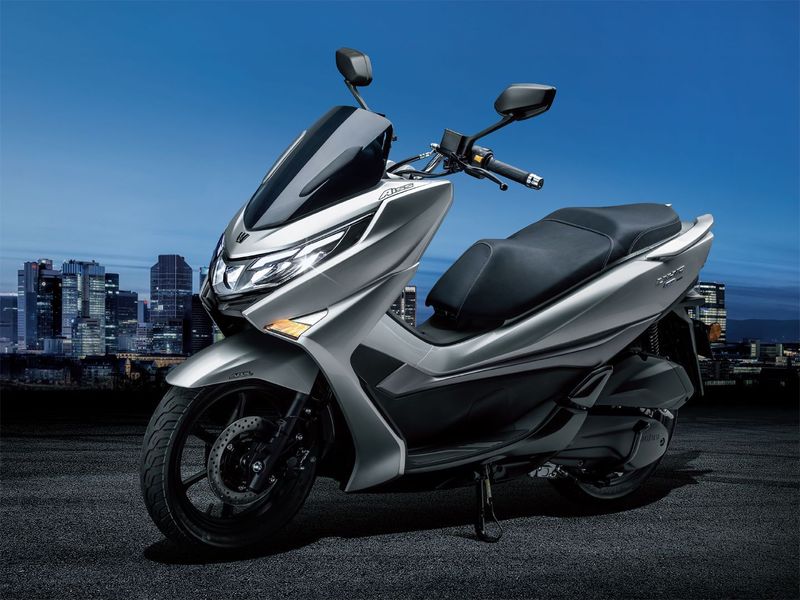 豪爵uhr150,高标准高品质,国产精品150水冷踏板.