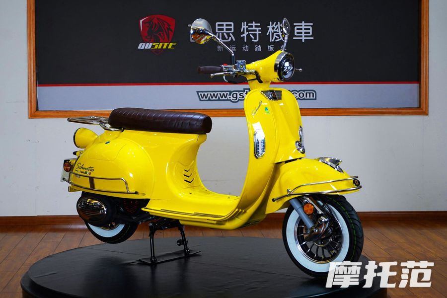 欧式复古小踏板    古思特   大黄蜂125