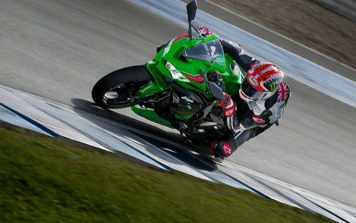 地表最强250，表底转速2W转，极速突破200km