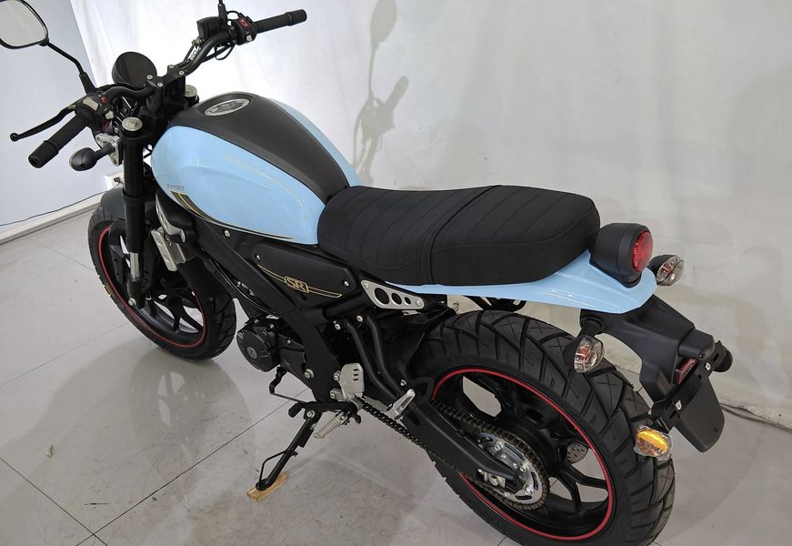 这几年国内大排量摩托车车型越来越多,不同排量不同引擎结构的大排量