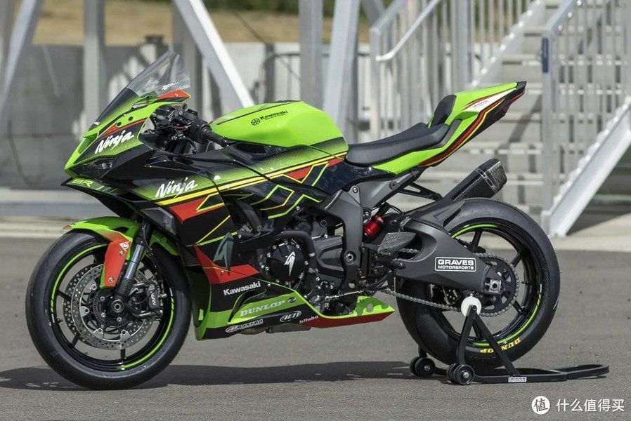 川崎小牛引进了，现场预定，ZX-6R定价10.98万，摩友们香吗!,摩托范