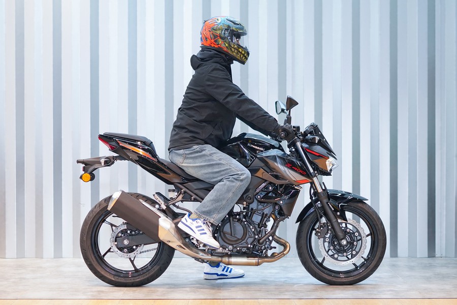 川崎z400运动街车再次降价8000元,价格直降至39800元!