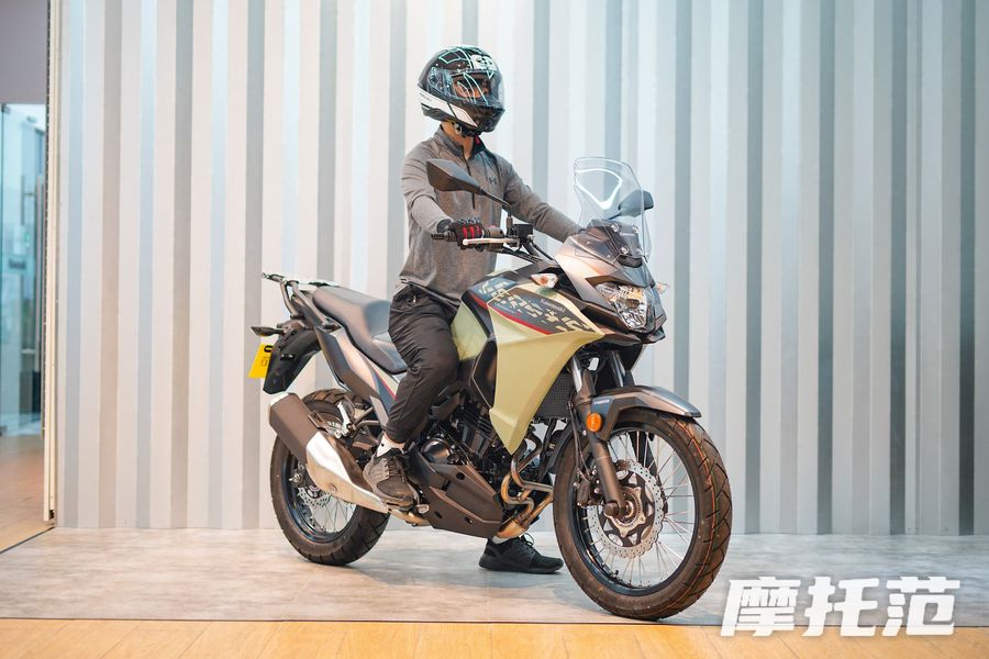川崎 versys-x 300 拉力车.