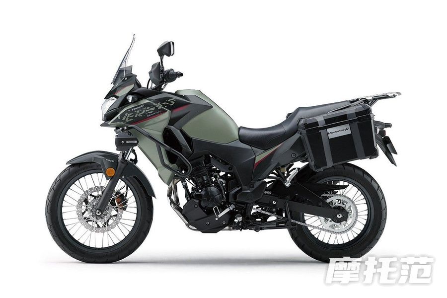 川崎 versys-x 300 拉力车.