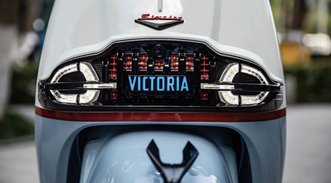 独特的德式复古优雅——2024款维多利亚Sixties 150Si+/250Si+上市,摩托范