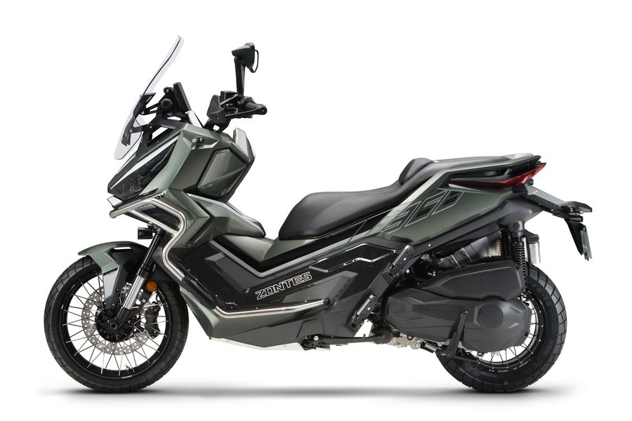 摩托旗下品牌【升仕】的一款,超未来机甲战士风格的车型【adv踏板-368