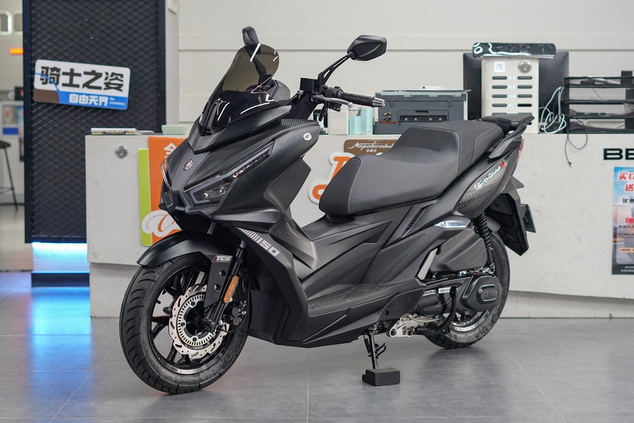 三阳的新款巡弋150gt,外观设计继承了joymax z300系列那种家族化的