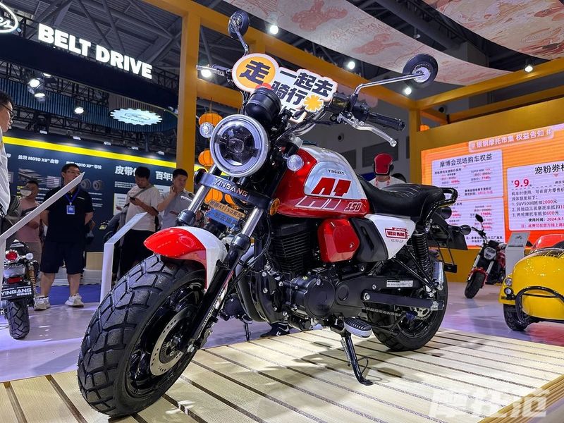 万元内带前后abs的mini复古车,银钢at150它来了!