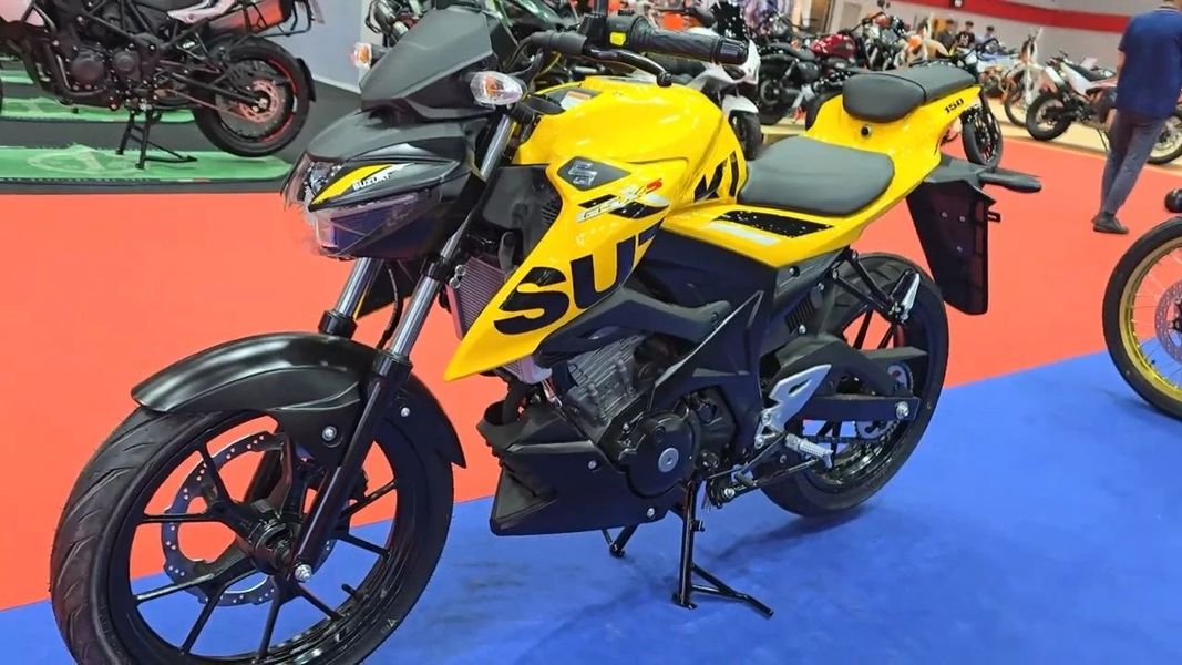 我以为150CC街车动力平平，结果却体验到铃木GSX-S150的澎湃动力,摩托范