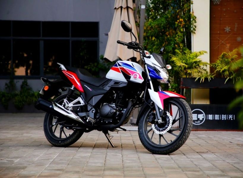 经典不贵!新大洲本田cbf150r,只需10448元,重点是超省油!