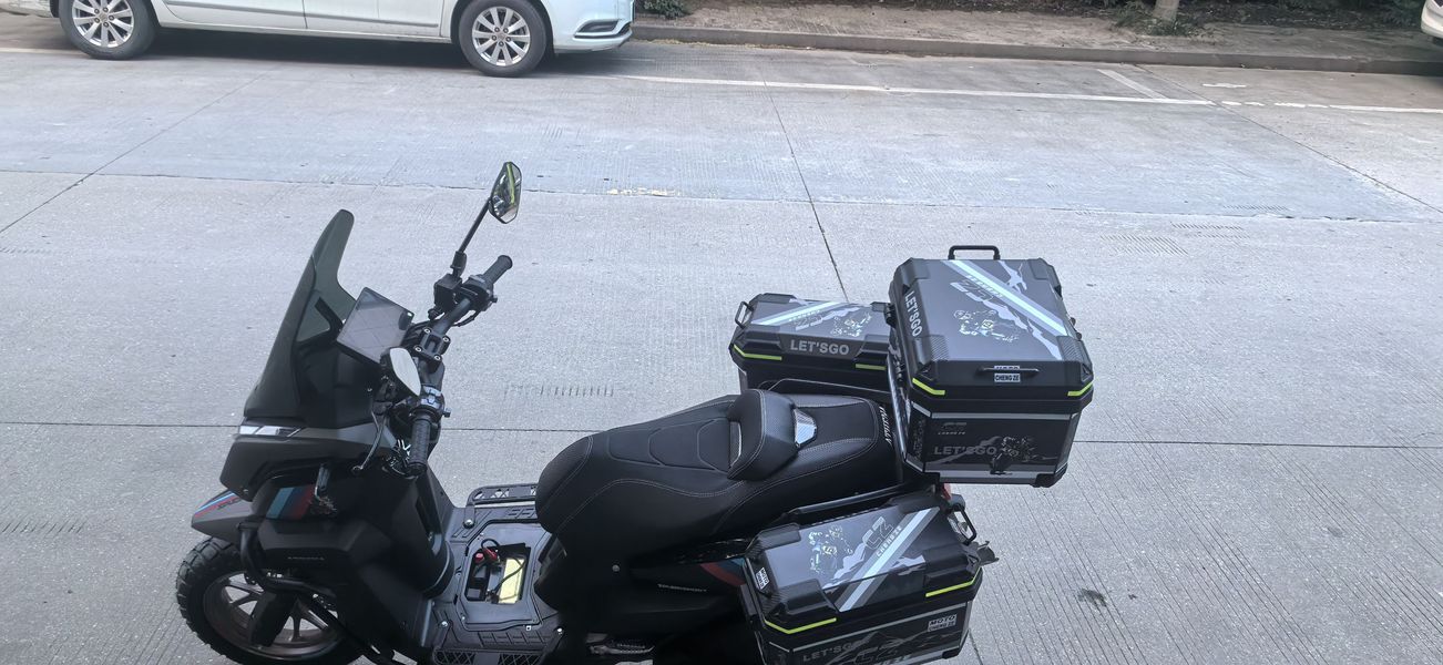 售价9980元，雅典娜这是要掀桌子？全新ADV150SR上市！,摩托范