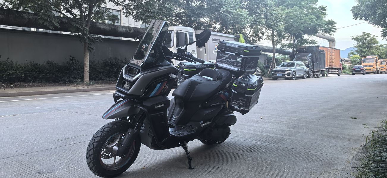 售价9980元，雅典娜这是要掀桌子？全新ADV150SR上市！,摩托范