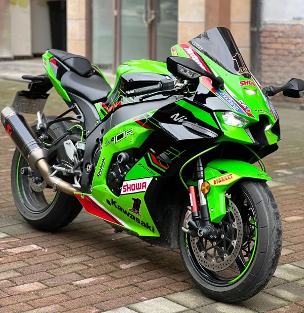 直降6万破20万!川崎ZX-10R“大牛”:定风翼+电子巡航,公升仿赛性价比之 直降6万破20万!川崎ZX-10R“大牛”:定风翼+电子巡航,公升仿赛性价比之