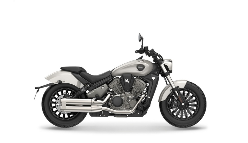 奔达黑旗500四缸巡航车适合长途摩旅吗?