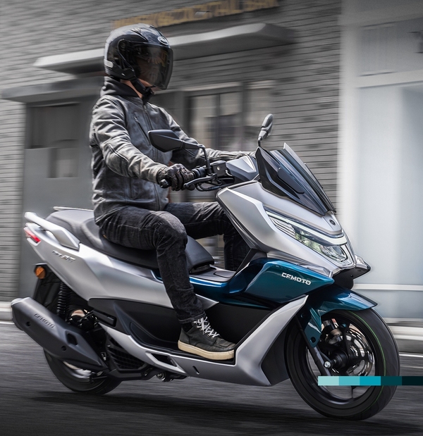 2024春风摩托的全新篇章：150SC踏板车型即将亮相！