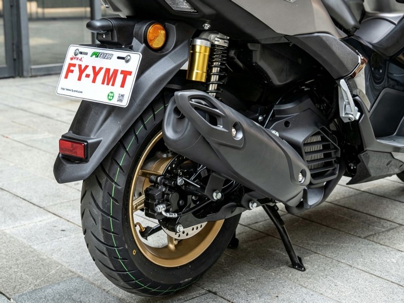 长续航+双通道ABS+TCS，2026款飞鹰NX150运动踏板，售价7980元起