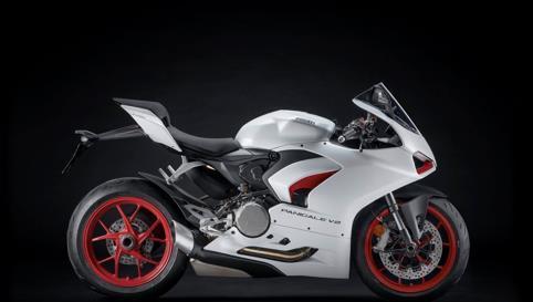 白色更高贵杜卡迪panigalev2全新涂装