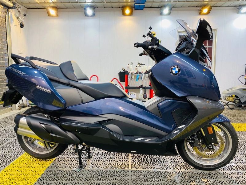 移动沙发宝马c650gt2000公里使用心得和推荐改装项目