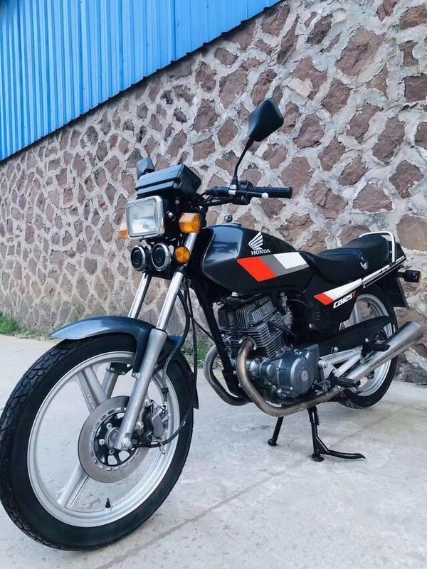 本田王双缸cb125t