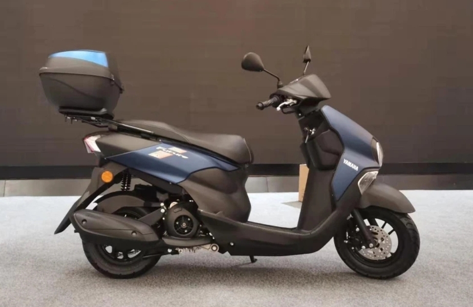抛弃烂大街的巧格i,看雅马哈踏板新车:旭鹰125,售价7千多