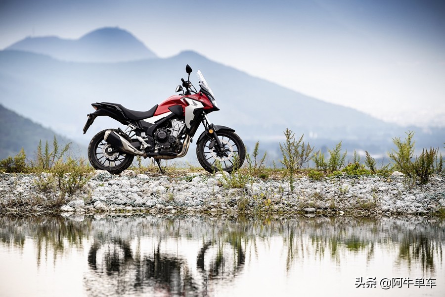 本田cb400x售4.38万,五羊代工还有r和f.