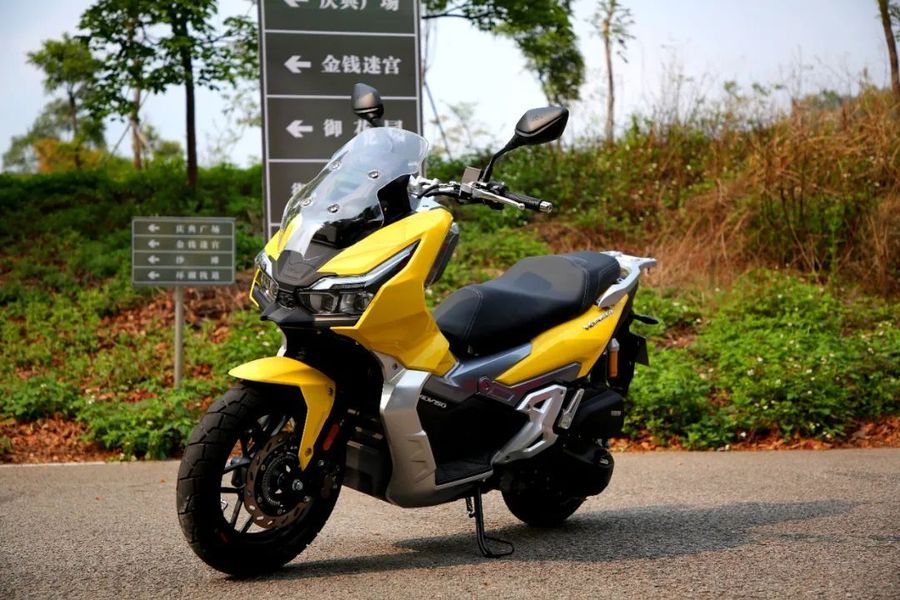 大阳v锐adv150 是大阳摩托专门针对当下运动化市场而全新推出的多功能
