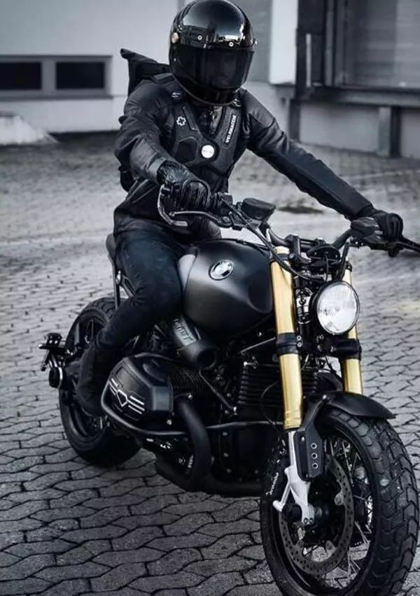 复古玩的就是范!让我们慢慢骑,骑到老～,摩托范-哈罗摩托