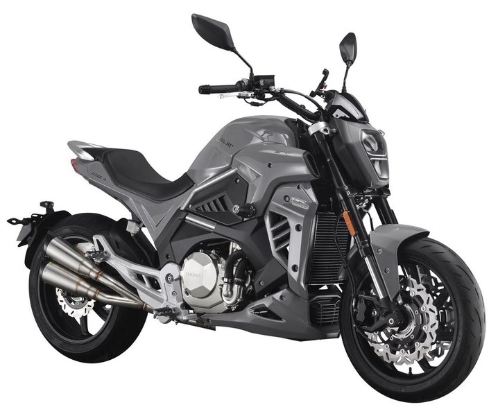 嘉爵领航者,比贝纳利更好看的500cc跨界巡航太子,摩托范-哈罗摩托