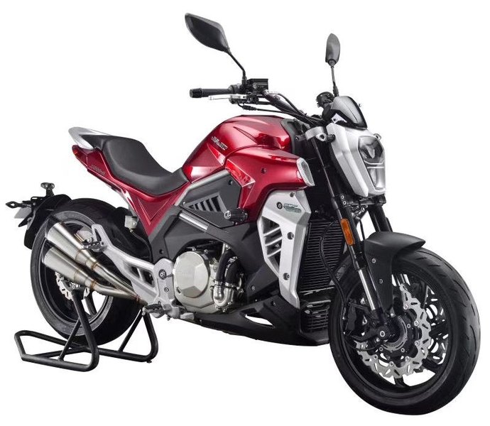 嘉爵领航者,比贝纳利更好看的500cc跨界巡航太子,摩托范-哈罗摩托