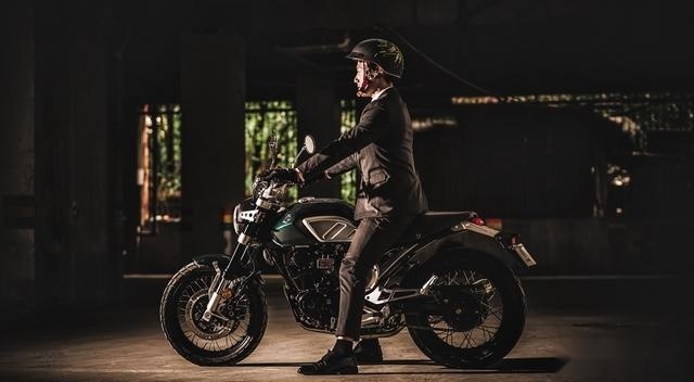 绅士"复古新主张——入门复古嘉陵250f动态评测