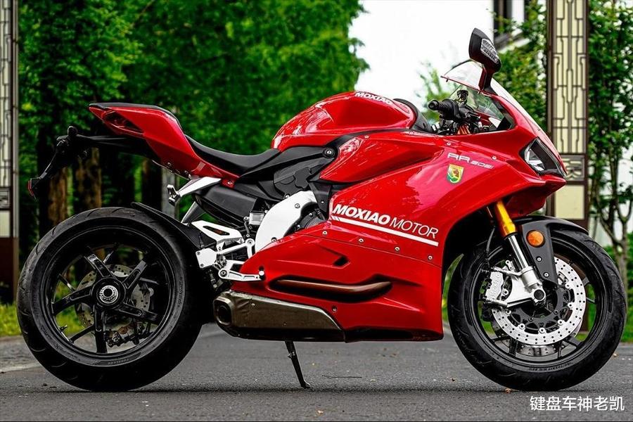 "杜卡迪皮尺版",魔枭500rr售价公布,29990元起,摩托范-哈罗摩托